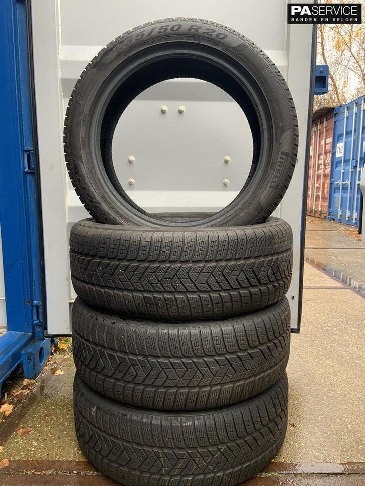 4x Pirelli 235 50 20 winterbanden met 6.8 en 6 m, Auto-onderdelen, Banden en Velgen, Velg(en), Gebruikt, Ophalen of Verzenden