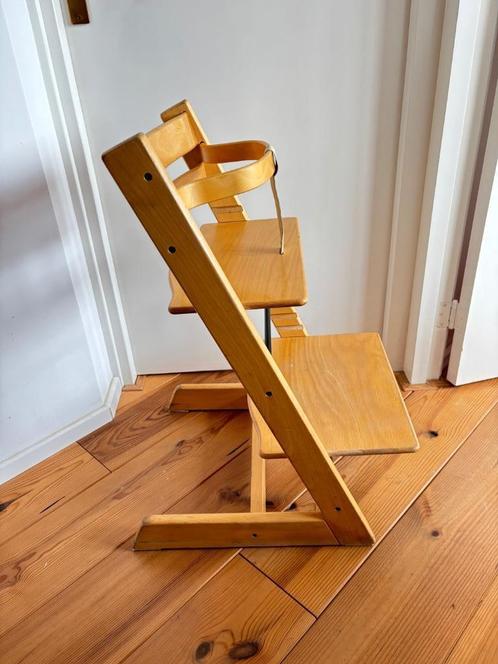 Triptrap stoel Stokke met beugel, Kinderen en Baby's, Kinderstoelen, Gebruikt, Meegroeistoel, Ophalen