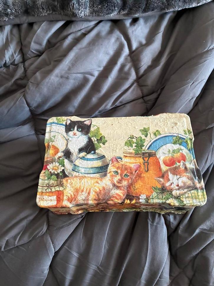 Vintage Blikken Trommel met Poezen - 21x13.5 cm, Verzamelen, Blikken, Gebruikt, Overige, Ophalen of Verzenden