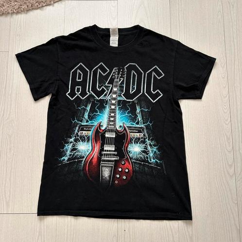 Prachtig ACDC zwart shirt AC DC maat S M voor een SOOTPRIJS!, Kleding | Heren, T-shirts, Zo goed als nieuw, Maat 48/50 (M), Zwart