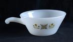 Vintage Fire King Schaaltje made in the USA, Ophalen of Verzenden, Overige stijlen, Glas, Schaal of Schalen