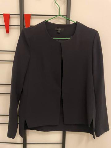 COS blazer mt S beschikbaar voor biedingen
