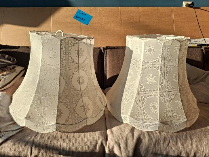 2 Hippe granny lampenkappen, Huis en Inrichting, Lampen | Lampenkappen, Ophalen