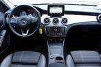 Mercedes-Benz GLA 180 Ambition AUT PANO NAV XENON STOELVW PD, Stof, Gebruikt, Zwart, 4 cilinders