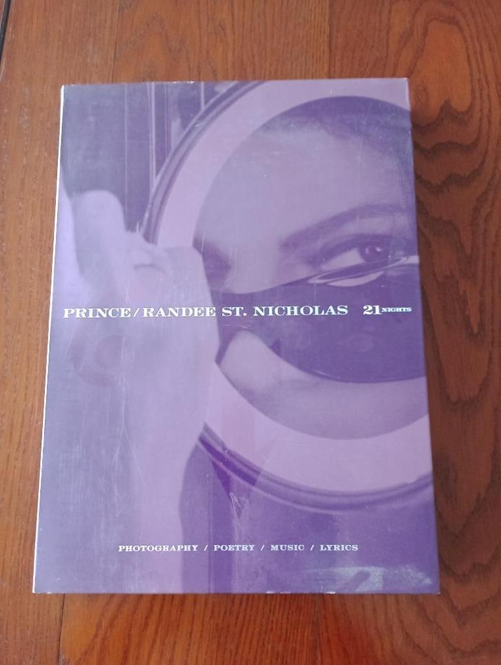 Prince 21 Indigo Nights  boek + cd  Randee St. Nicholas, Boeken, Muziek, Nieuw, Artiest, Ophalen of Verzenden