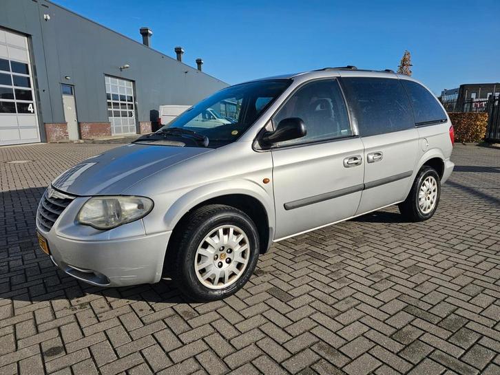 Chrysler Voyager 2.4 I 2005 Grijs, Auto's, Chrysler, Particulier, Voyager, Benzine, B, MPV, Handgeschakeld, Origineel Nederlands