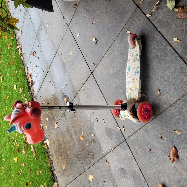 driewiel step met unicornhoofd lichtgevende wieltjes, Fietsen en Brommers, Steps, Gebruikt, Gewone step, Ophalen of Verzenden