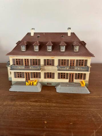 Faller pension hotel gasthuis 1:87 beschikbaar voor biedingen