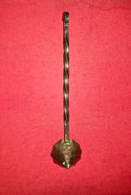 Antieke bronzen Art Deco Kaarsendover met getordeerde Steel, Ophalen of Verzenden