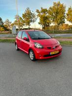 Toyota Aygo 1.0 12V Vvt-i 5DRS nieuwe apk, Voorwielaandrijving, Stof, 4 stoelen, 68 pk