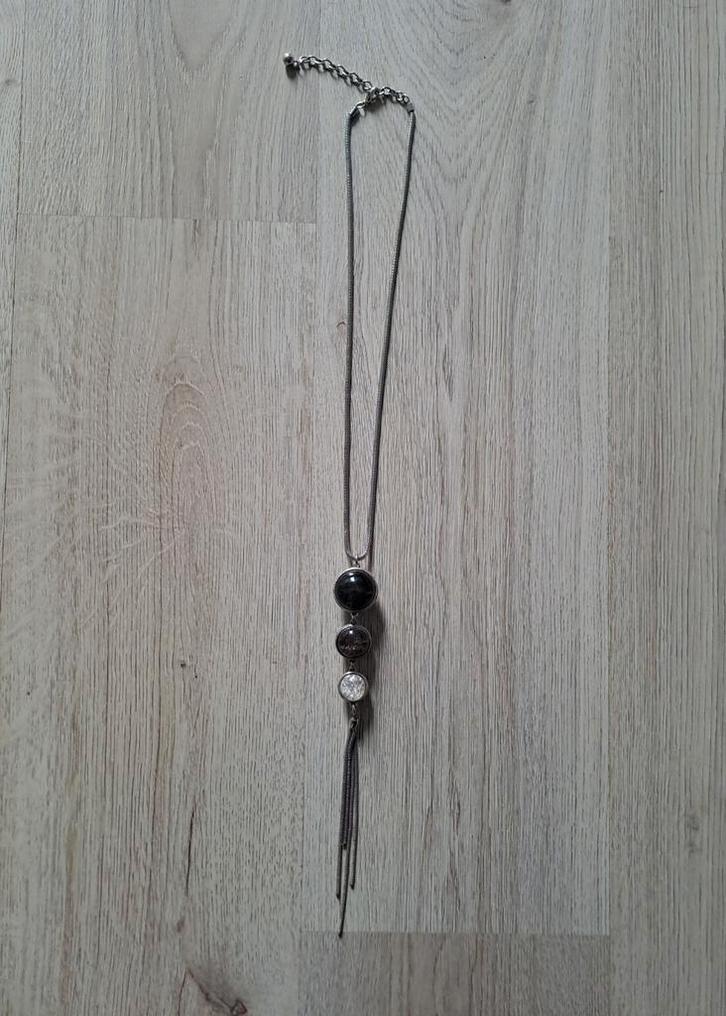 Mooie zilverkleurige ketting met stenen edelstenen kwarts, Sieraden, Tassen en Uiterlijk, Kettingen, Zo goed als nieuw, Overige materialen