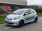 Toyota Aygo 1.0 12V Vvt-i 3DRS MMT 2006 Blauw, Voorwielaandrijving, 68 pk, Origineel Nederlands, Handgeschakeld