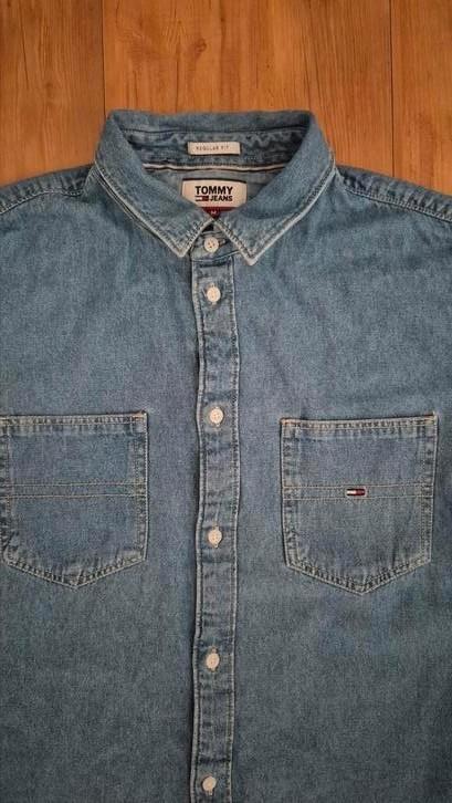 Tommy Jeans spijkerblouse maat M, Kleding | Heren, Overhemden, Zo goed als nieuw, Overige halswijdtes, Blauw, Ophalen of Verzenden