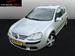 Volkswagen Golf 1.4 FSI Trendline |AIRCO|NAVI|TREKHAAK|, Auto's, Origineel Nederlands, Te koop, Zilver of Grijs, 5 stoelen