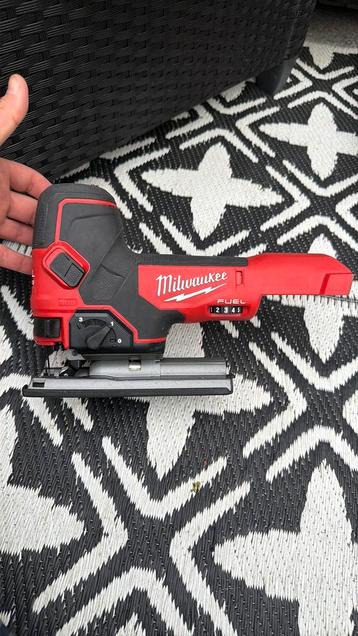 MILWAUKEE M18 FBJS-0X FUEL accu-decoupeerzaag beschikbaar voor biedingen