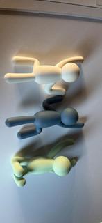 Umbra buddy wandhaken, Bijen