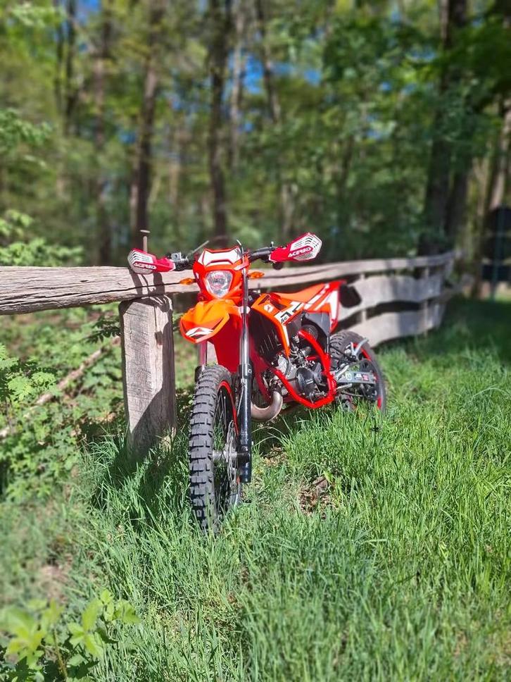 Beta RR50 Sport 2024, Fietsen en Brommers, Brommers | Crossbrommers, Zo goed als nieuw, Overige merken, Ophalen