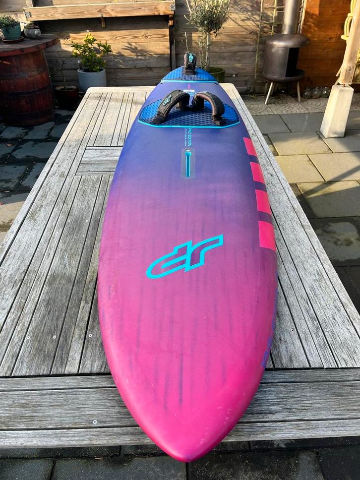 JP Windsurfboard Ultimate Wave 2022 Pro Edition, Watersport en Boten, Windsurfen, Gebruikt, Plank, Minder dan 250 cm, Met vin(nen)