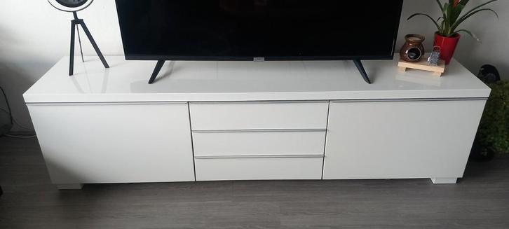 Ikea Besta Burs TV Meubel Hoogglans Wit - 180cm, Huis en Inrichting, Kasten | Televisiemeubels, Zo goed als nieuw, Minder dan 100 cm