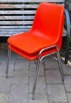 2 vintage kunststof stapelstoelen, Duits design jaren 70, Huis en Inrichting, Stoelen, Ophalen, Twee, Overige kleuren, Vintage