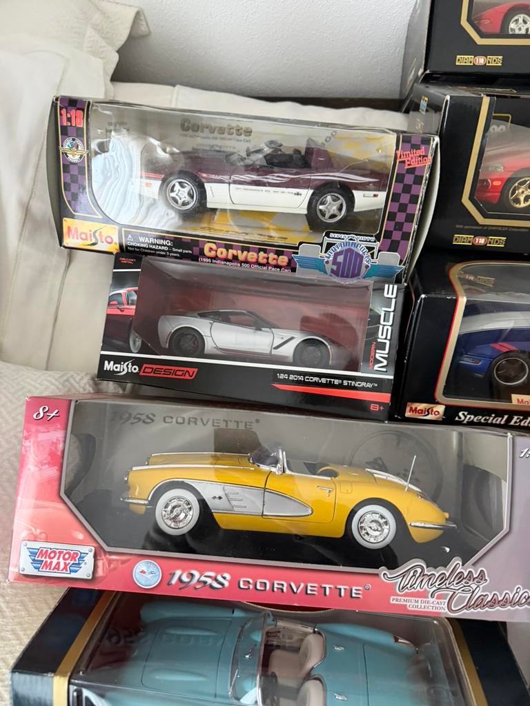 Te koop 1:18 auto,s, Ophalen of Verzenden, Zo goed als nieuw, Overige merken