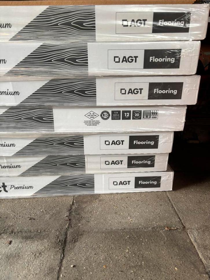 Laminaat vloer, Doe-het-zelf en Verbouw, Plinten en Afwerking, Nieuw, Overige typen, Overige materialen, 150 tot 200 cm, Ophalen