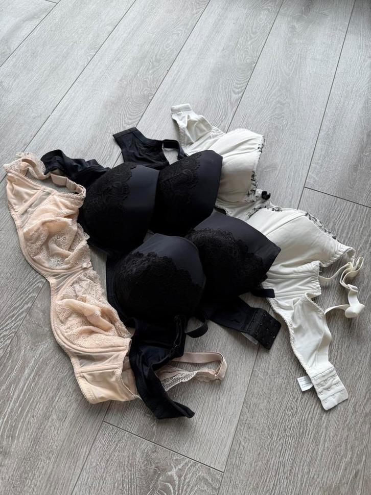 4x Voedingsbh / Zwangerschapsbh maat G, Kleding | Dames, Positiekleding, Zo goed als nieuw, Overige typen, Maat 38/40 (M), Zwart