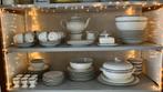 10 pers 82 delig servies Royal Canterbury Maya. F Bone China, Huis en Inrichting, Bord(en), Overige stijlen, Ophalen of Verzenden