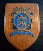Militair Schild Marine / Hr. Ms. Friesland, Verzamelen, Militaria | Algemeen, Ophalen of Verzenden, Marine, Nederland, Embleem of Badge