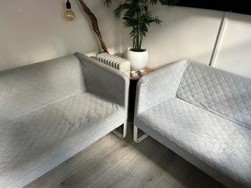 2 Grijze IKEA Bankjes - Wasbare Bekleding beschikbaar voor biedingen