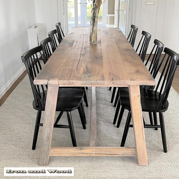 Kloostertafel op maat met A poot van oude eiken wagonplanken, Antiek en Kunst, Antiek | Meubels | Tafels, Ophalen