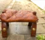 Kamelen Stoel / Kruk, Huis en Inrichting, Banken | Voetenbanken en Poefen, Minder dan 50 cm, Gebruikt, Ophalen of Verzenden, Overige vormen