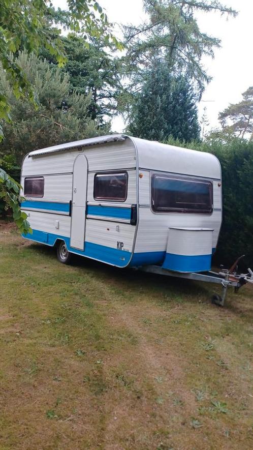 Prachtige retro Kip uit 1976 type KL 470 LB, Caravans en Kamperen, Caravans, Particulier, tot en met 5, 750 - 1000 kg, Rondzit