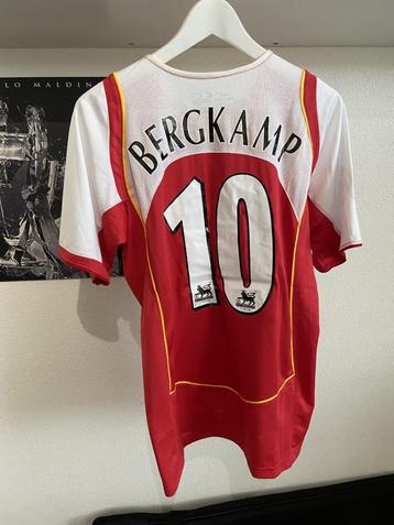 #RS058 Retroshirt Dennis Bergkamp (Arsenal) te koop! Maat M beschikbaar voor biedingen