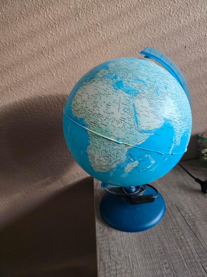 Verlichte Globe - Interactief en Educatief, Huis en Inrichting, Woonaccessoires | Wereldbollen, Gebruikt, Interactief, Verlicht