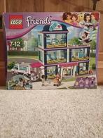 LEGO Friends 41318 - Heartlake Ziekenhuis, Kinderen en Baby's, Speelgoed | Duplo en Lego, Ophalen, Zo goed als nieuw, Complete set