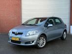 Toyota Auris 1.6-16V Dynamic | NAP | NEW APK | AIRCO, Auto's, Toyota, Voorwielaandrijving, 450 kg, Zwart, 4 cilinders