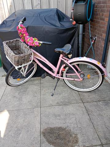 Dames fiets met leuk mandje 24 inch beschikbaar voor biedingen