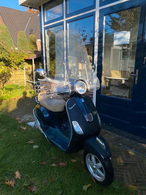 Vespa lx 50 4t donkerblauw 45km brom, Fietsen en Brommers, Scooters | Vespa, Gebruikt, Vespa LX, Ophalen