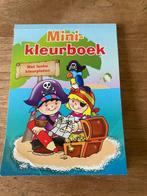 Mini kleurboek Piraten met 25+ kleurplaten, Ophalen of Verzenden, Knutselen, Zo goed als nieuw