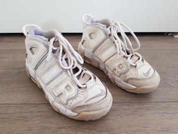 Sportschoenen voor jongen of meisje -- maat 31,5 -- Nike beschikbaar voor biedingen
