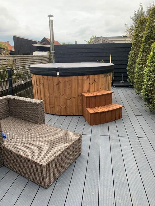 Nieuwe hottub vanaf 2750 groter compleet vanaf 3250, Tuin en Terras, Bubbelbaden en Hottubs, Nieuw, Vast, Filter, Pomp, Trap, Ophalen