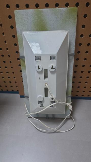 Wandlamp / Hoeklamp met Glasplaat beschikbaar voor biedingen