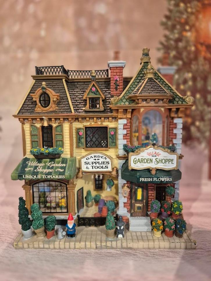 Lemax village garden shoppe, Diversen, Kerst, Zo goed als nieuw, Ophalen of Verzenden