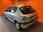 Peugeot 206 1.4 / 3 DEURS / XS-SPORT / AIRCO / APK 10-09-202, Auto's, Voorwielaandrijving, Stof, Zwart, 4 cilinders