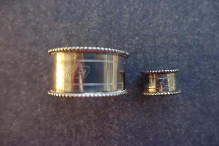 Servetring & vingerdoekring zilver Friesland eind 19e eeuw, Antiek en Kunst, Antiek | Goud en Zilver, Zilver, Ophalen of Verzenden