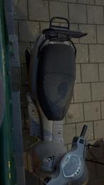 Btc scooter rijd 60 blauwe plaat, Fietsen en Brommers, Ophalen, Gebruikt, Benzine, Overige modellen