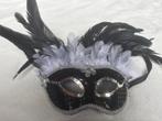 Zwart Veren Masker - Carnaval, Kleding | Dames, Carnavalskleding en Feestkleding, Ophalen of Verzenden, Nieuw, Carnaval, Accessoires