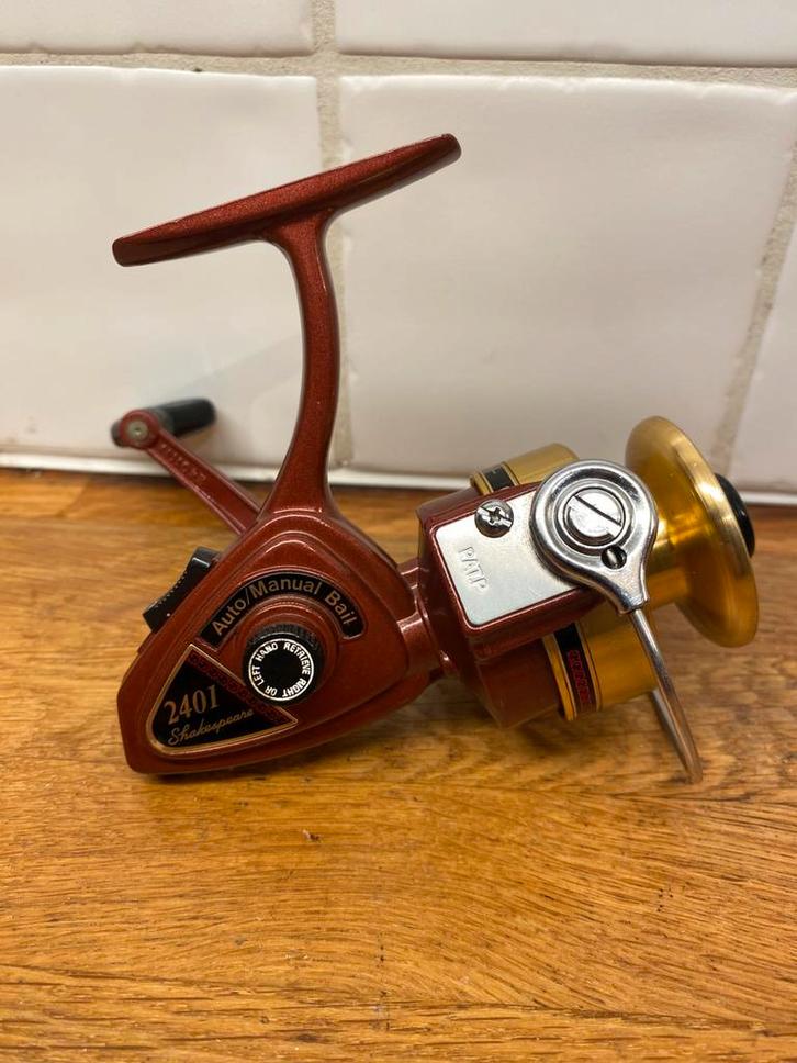 Schitterende shakespeare super ambidex 2401 USA, Watersport en Boten, Hengelsport | Algemeen, Zo goed als nieuw, Molen, Ophalen of Verzenden