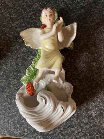 Religieuze voorwerpen beschikbaar voor biedingen